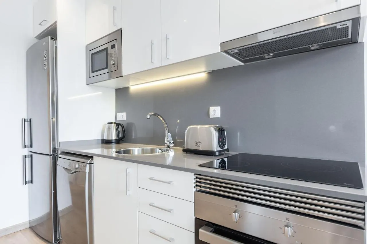 Bright Apartment With Balconies 34 バルセロナ スペイン