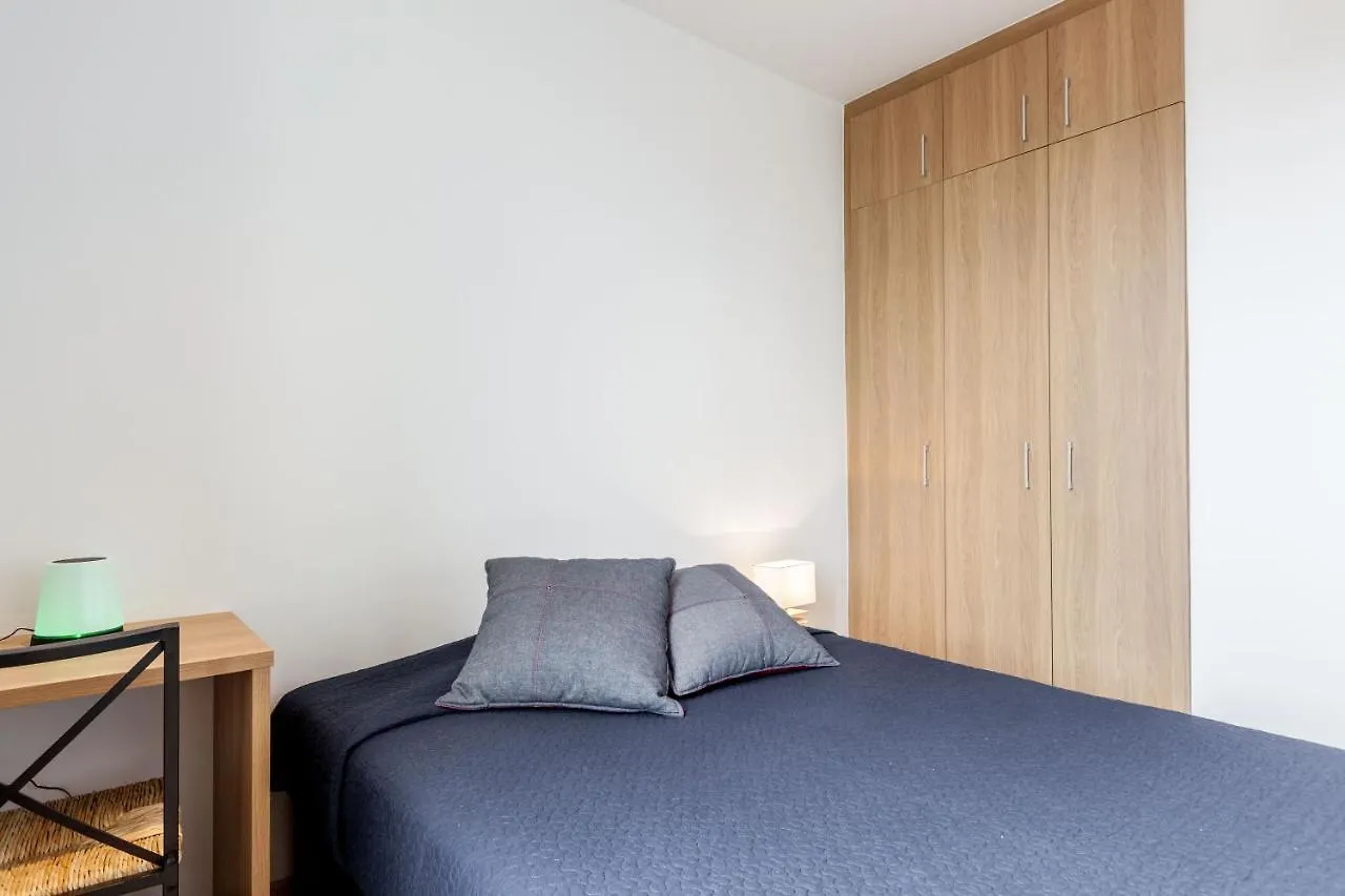 Bright Apartment With Balconies 34 バルセロナ 0*,  スペイン