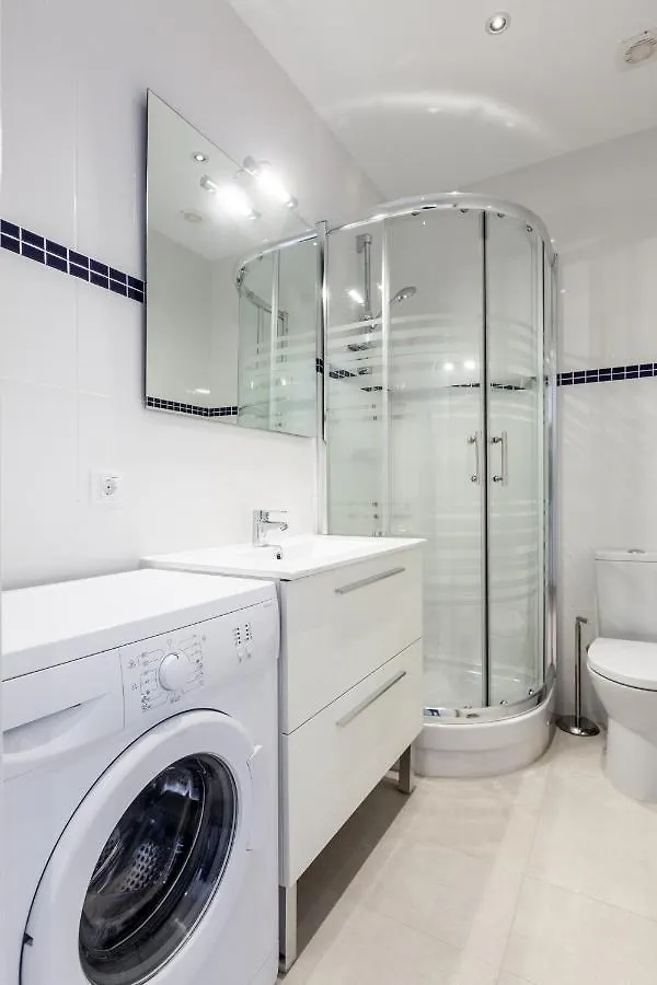 Bright Apartment With Balconies 34 巴塞罗那 0*,